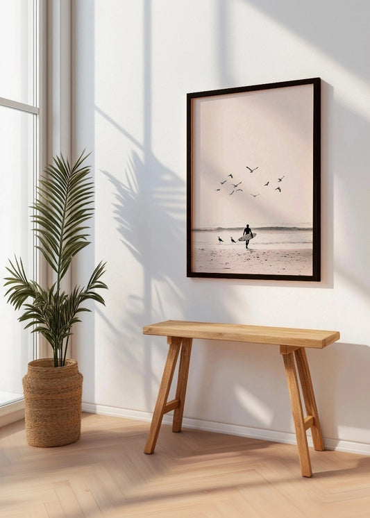 Cuadro Chico surfero en la playa con aves