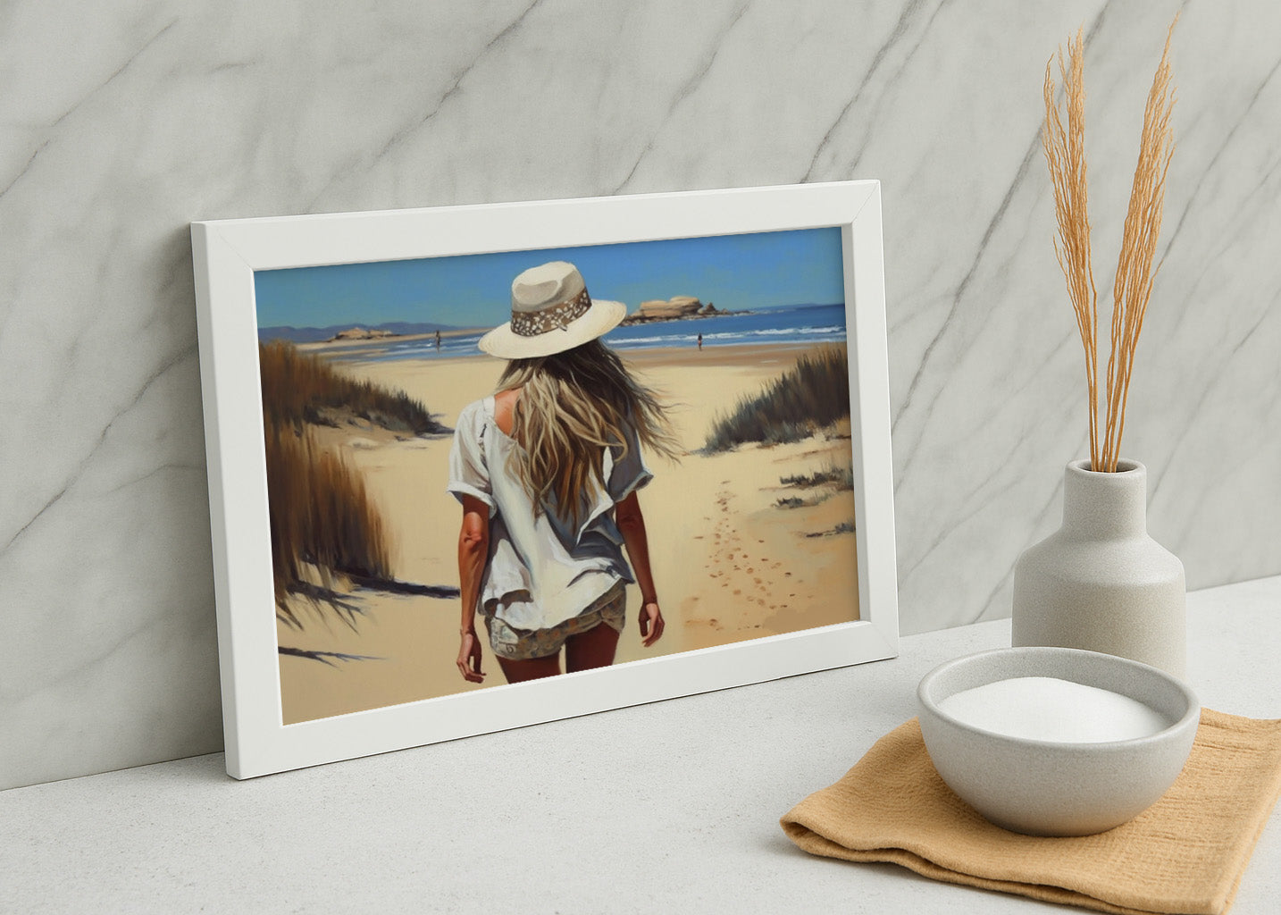 Cuadro Chica paseando por la playa