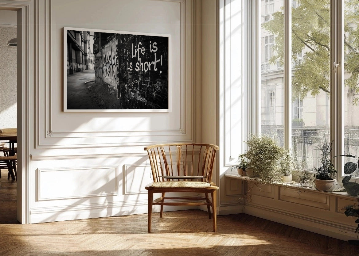 Cuadro ​Barrio en blanco y negro con graffitis