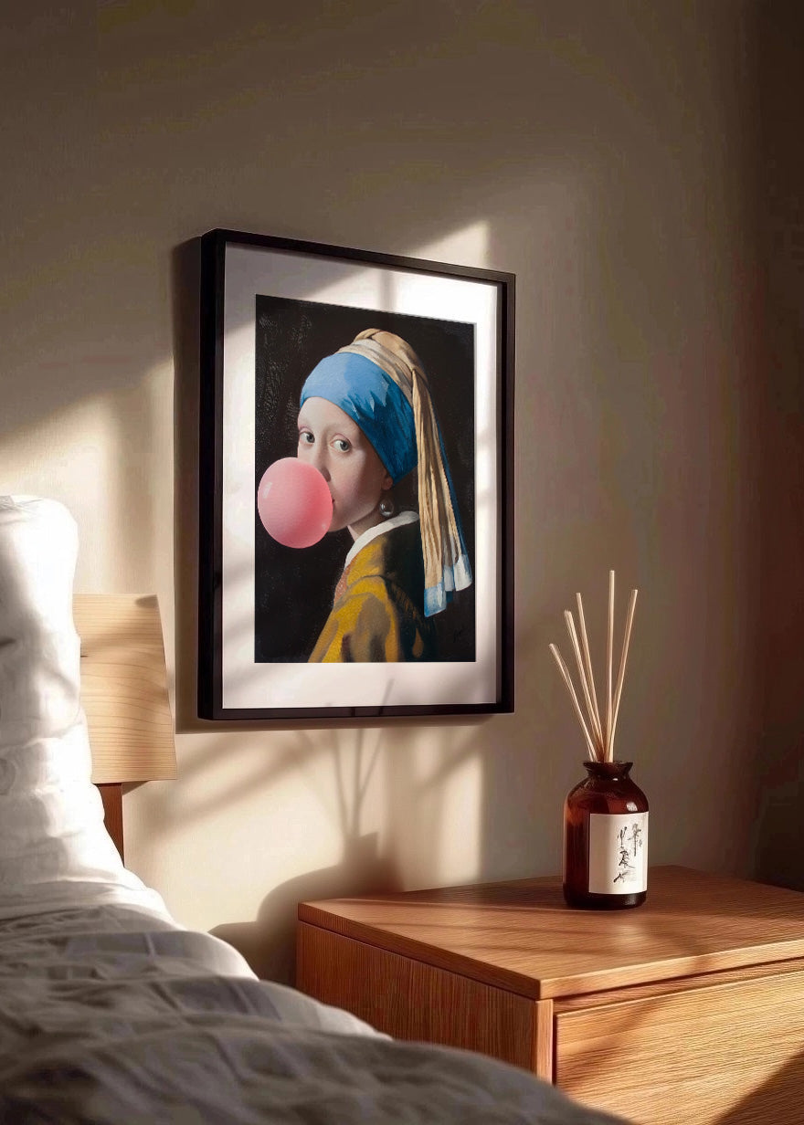 Cuadro ​La joven de la perla con globo de chicle