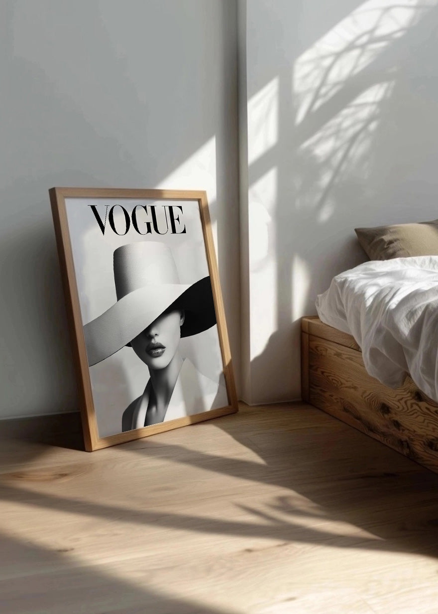 Cuadro ​Señorita con sombrero Vogue Style