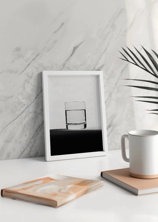 Cuadro ​Vaso de agua en blanco y negro